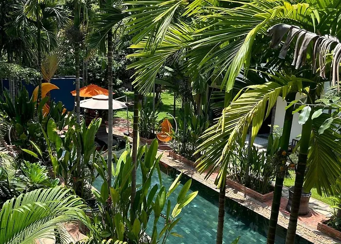 Duplex Loft, King Bed, Balconies, Fast Wifi, Pool & Garden * Siem Reap