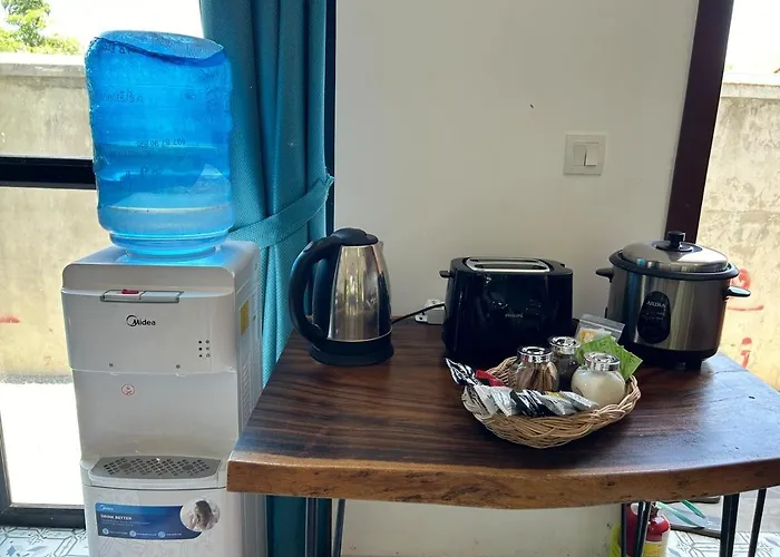 Duplex Loft, King Bed, Balconies, Fast Wifi, Pool & Garden Holiday home